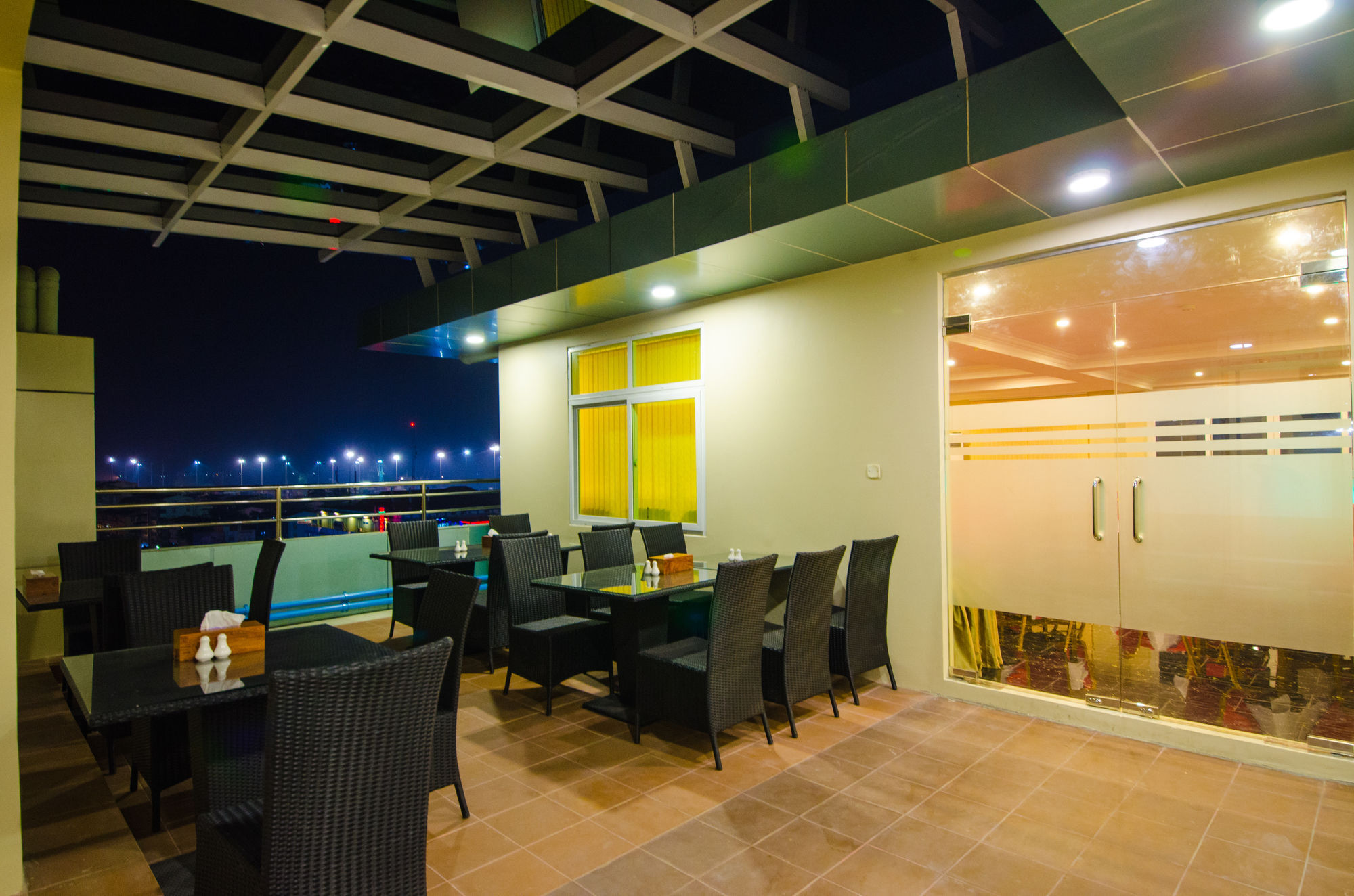 Grace Treasure Hotel Yangon Exterior photo